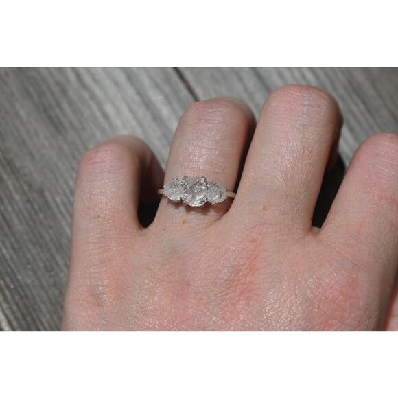 alternative raw diamond engagement rings, raw crystal size 4 5 6 7 8 8 9 10 11 - Picture 2 of 4